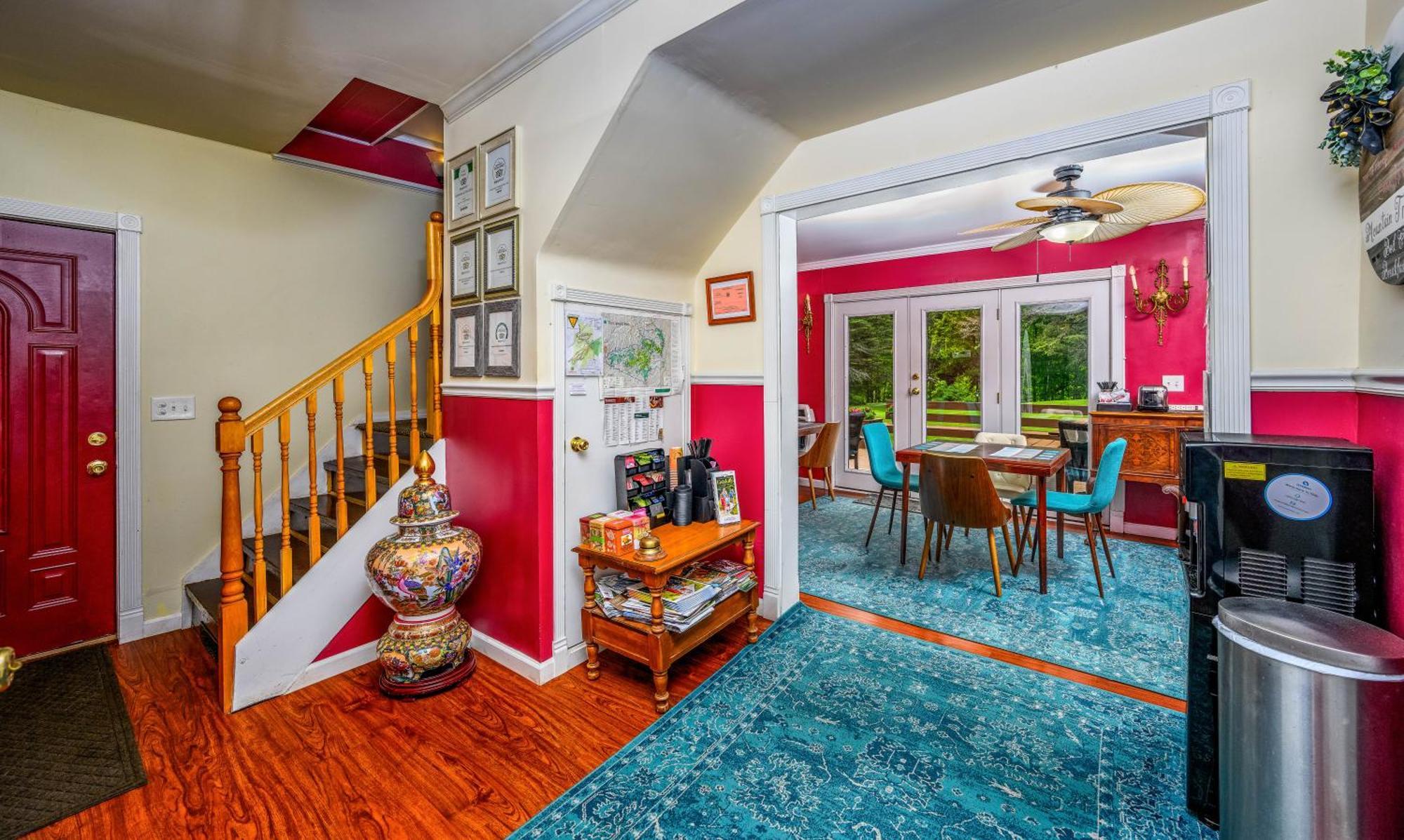 Mountain Treasure Bed And Breakfast Maplecrest Εξωτερικό φωτογραφία